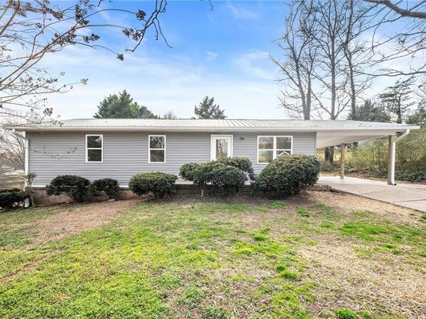 2180 Deville Lane , Gainesville, GA 30507