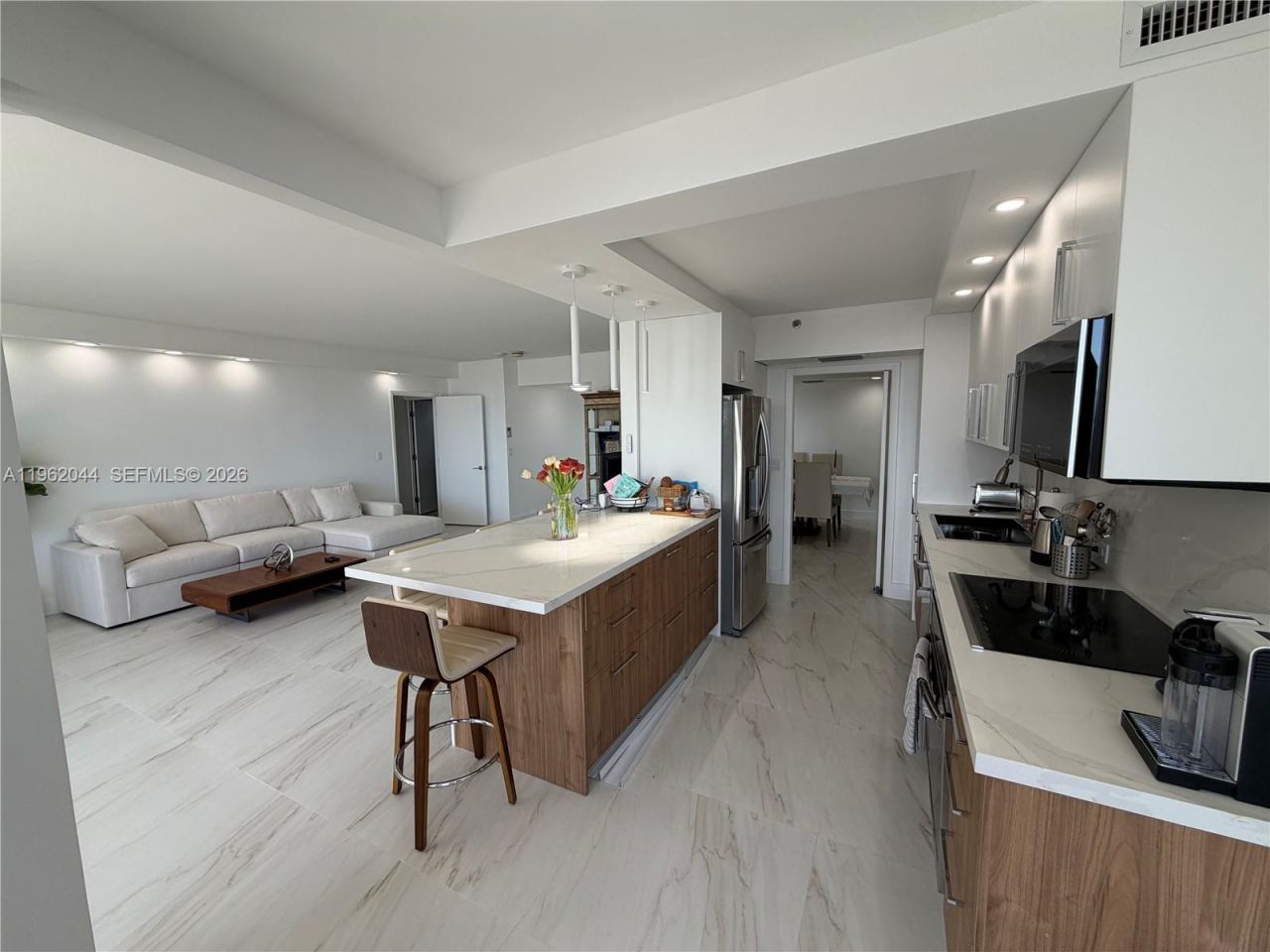 20191 E Country Club Dr, Unit 2009, Aventura, FL 33180 Photo