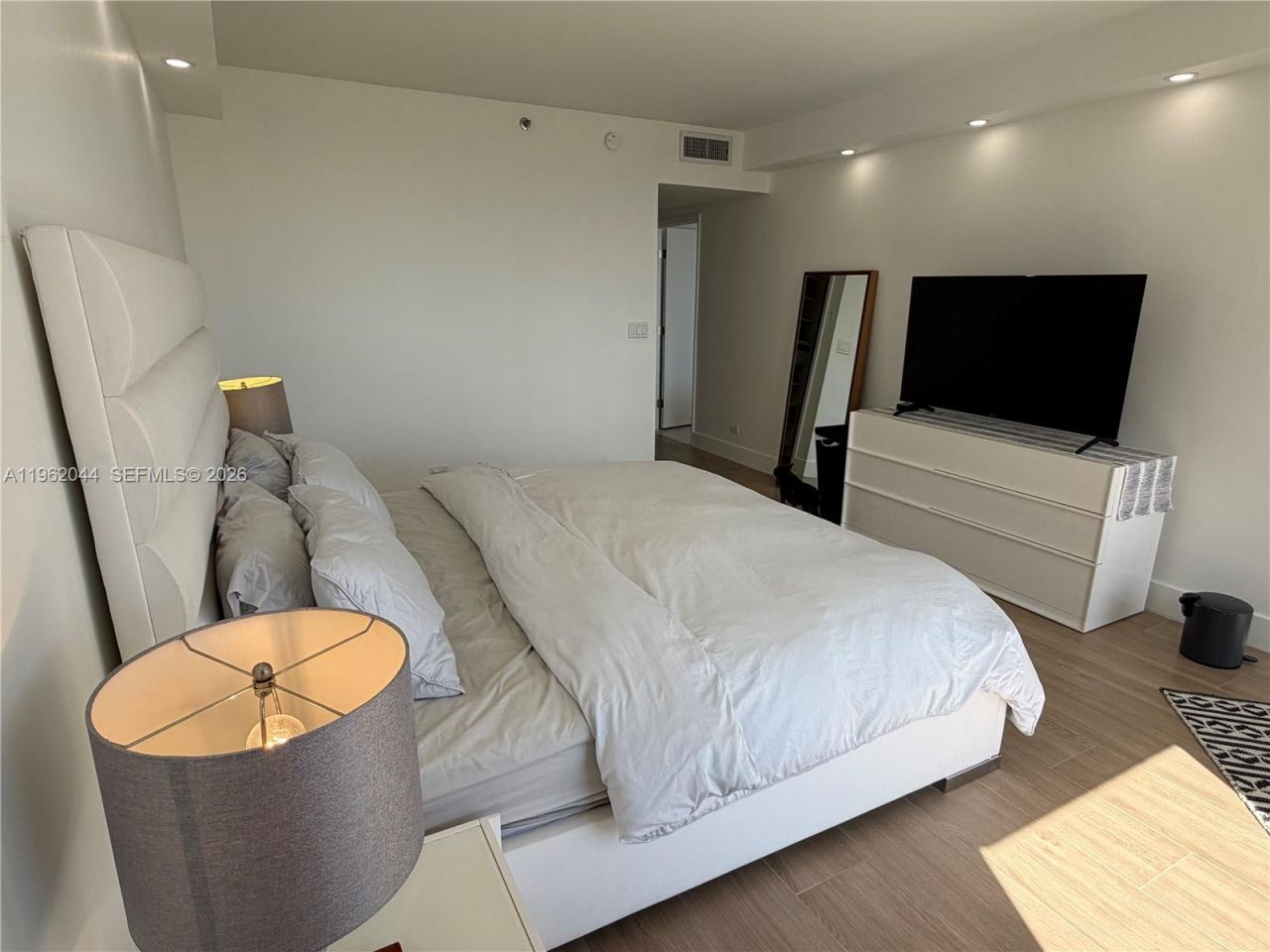 20191 E Country Club Dr, Unit 2009, Aventura, FL 33180 Photo