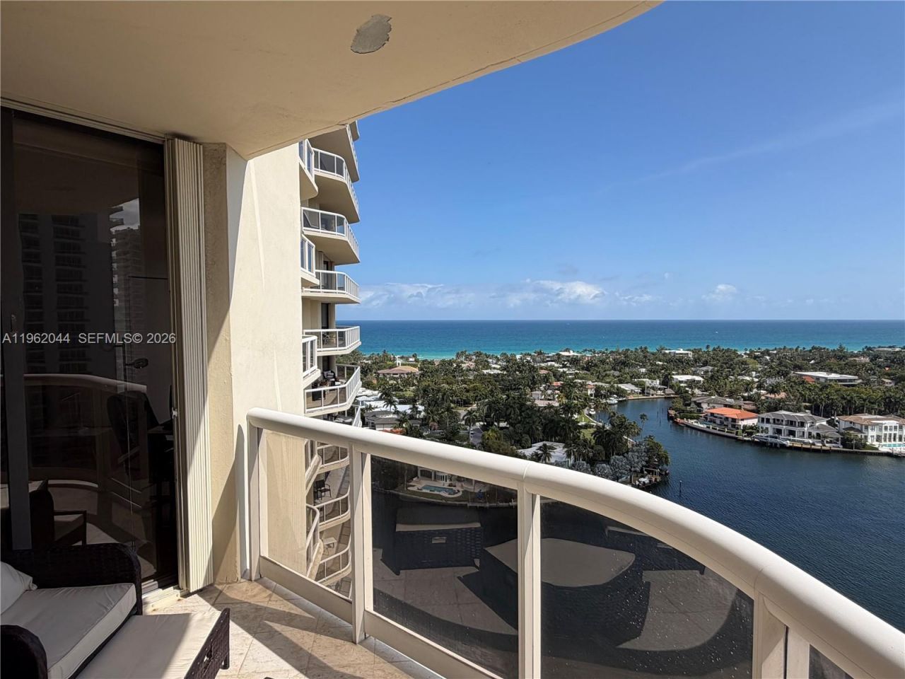 20191 E Country Club Dr, Unit 2009, Aventura, FL 33180 Photo