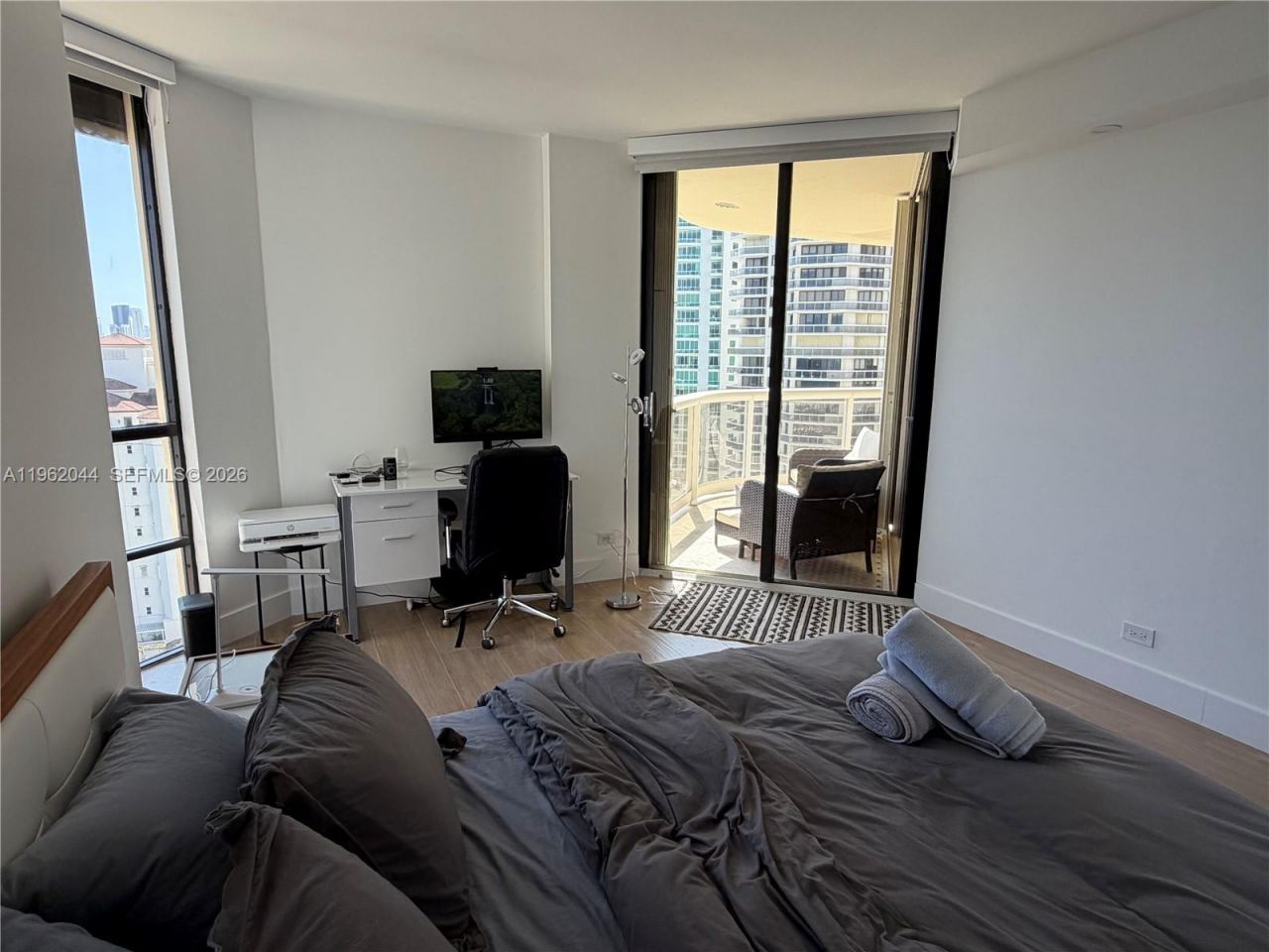 20191 E Country Club Dr, Unit 2009, Aventura, FL 33180 Photo