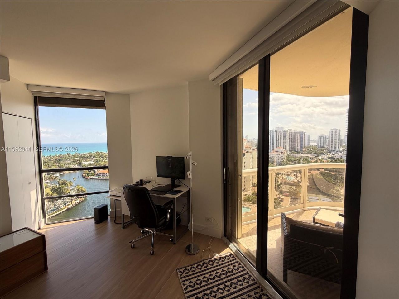 20191 E Country Club Dr, Unit 2009, Aventura, FL 33180 Photo