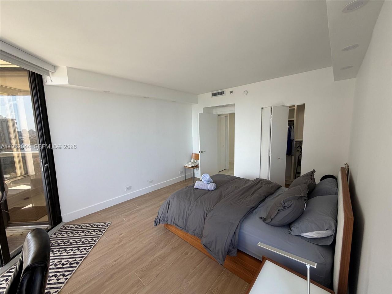 20191 E Country Club Dr, Unit 2009, Aventura, FL 33180 Photo