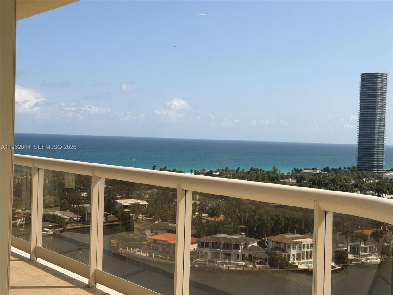 20191 E Country Club Dr, Unit 2009, Aventura, FL 33180 Photo