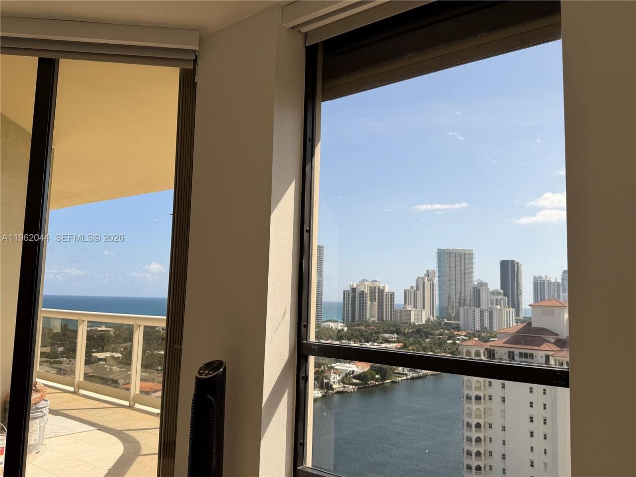 20191 E Country Club Dr, Unit 2009, Aventura, FL 33180 Photo
