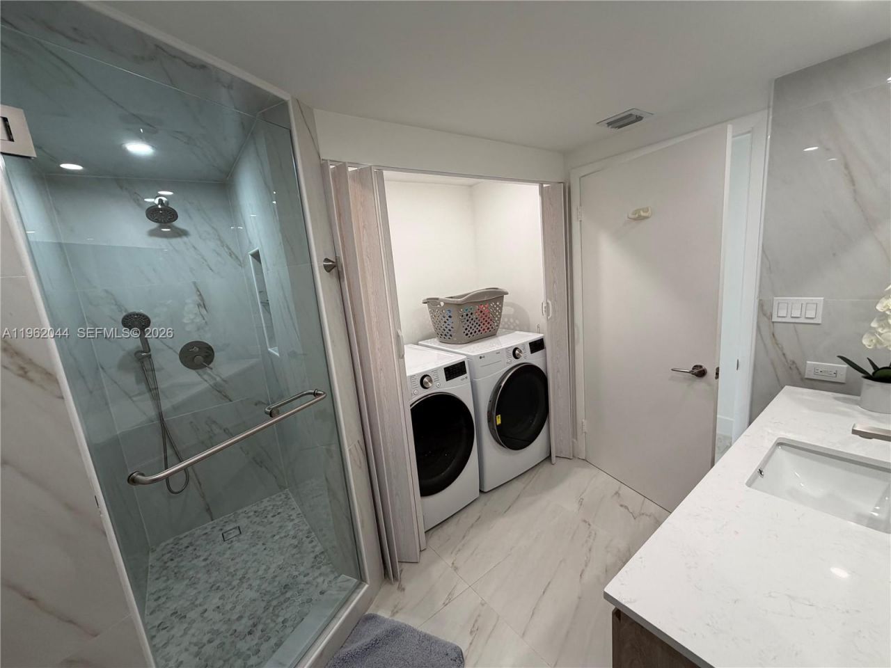 20191 E Country Club Dr, Unit 2009, Aventura, FL 33180 Photo