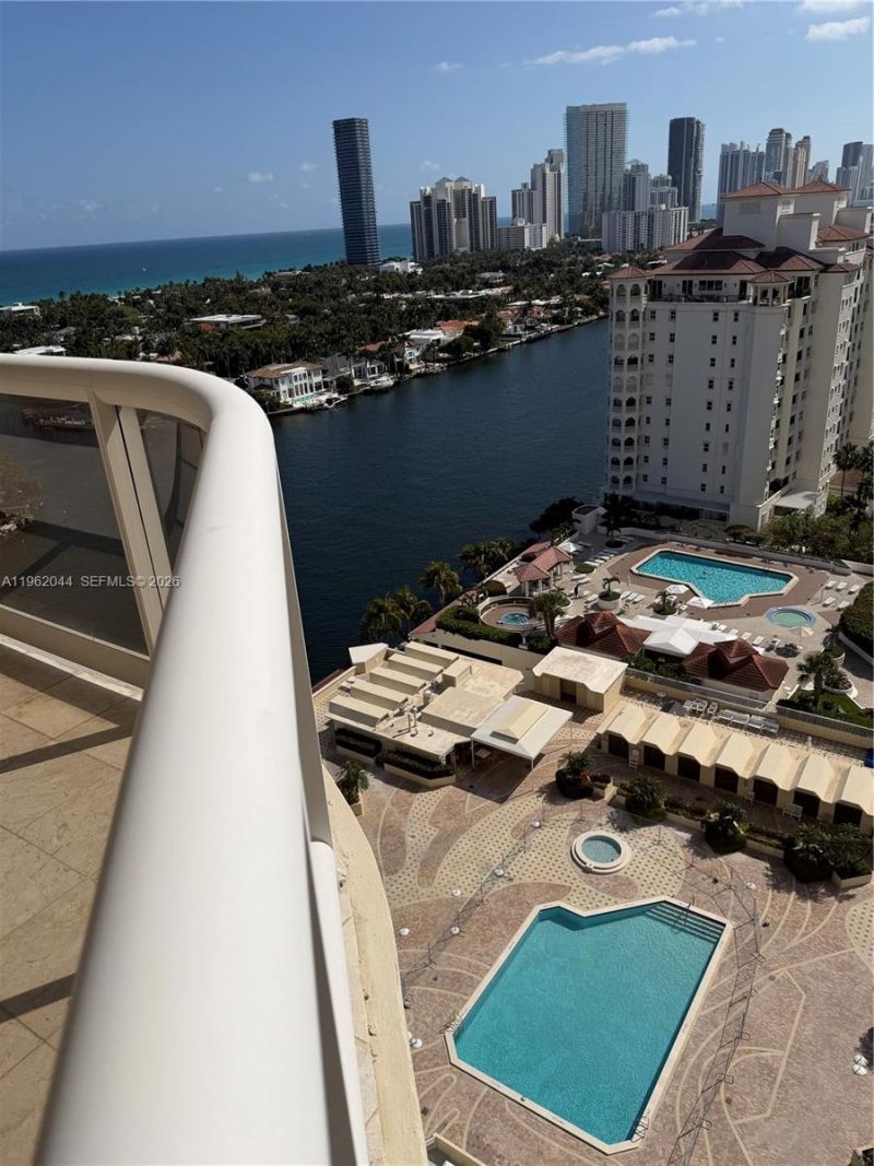 20191 E Country Club Dr, Unit 2009, Aventura, FL 33180 Photo