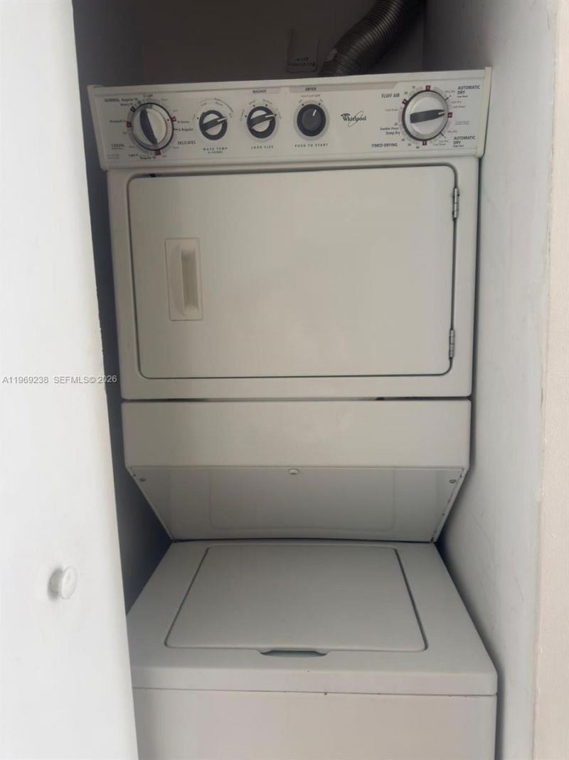 465 Brickell, Unit 1504, Miami, FL 33131 Photo