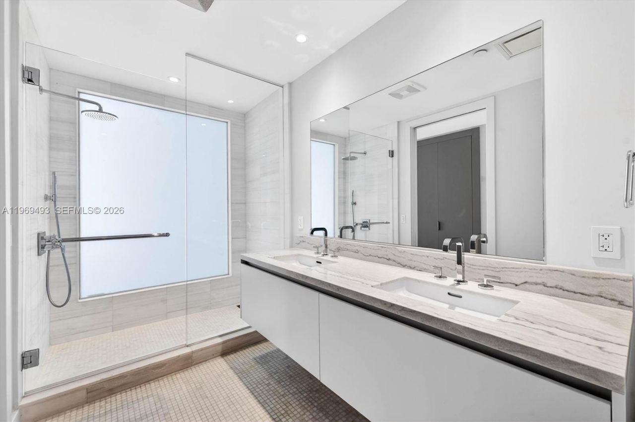 700 NE 26th Ter , Unit 1406, Miami, FL 33137 Photo