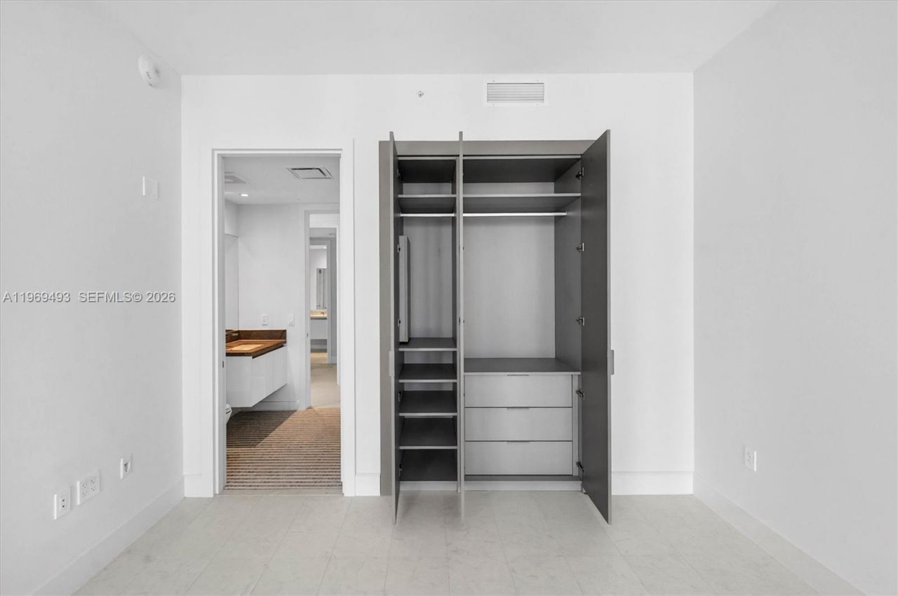 700 NE 26th Ter , Unit 1406, Miami, FL 33137 Photo