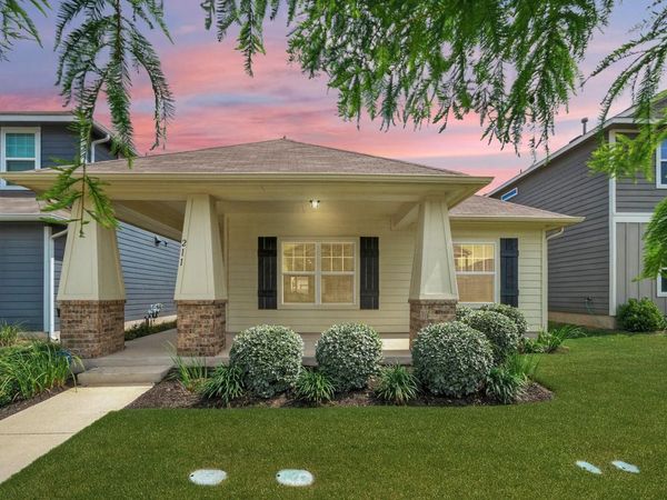 211 Timber Brook DR, Hutto, TX 78634