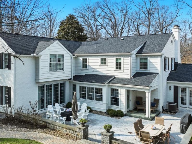 6617 Mariemont Avenue, Mariemont, OH 45227 Photo 3