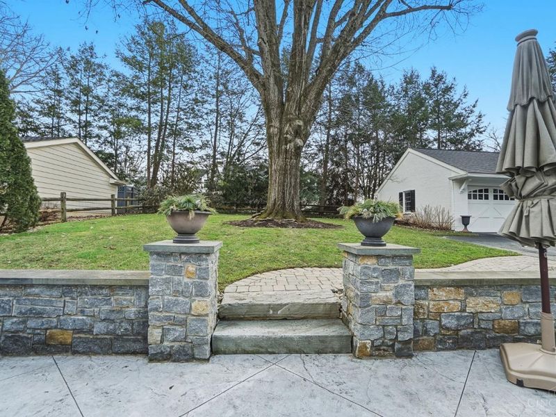 6617 Mariemont Avenue, Mariemont, OH 45227 Photo 60