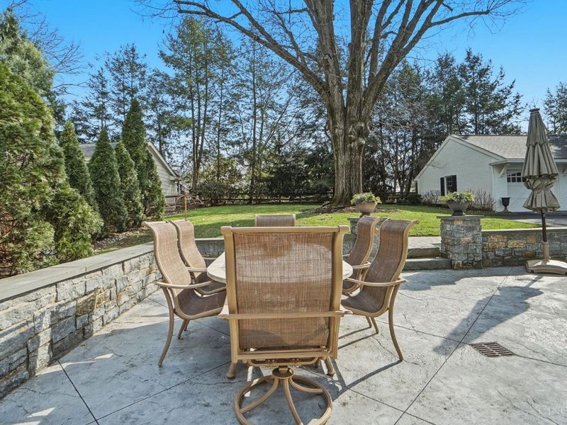 6617 Mariemont Avenue, Mariemont, OH 45227 Photo 66