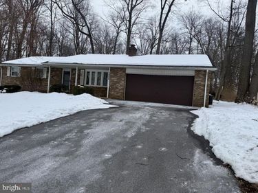 1806 MARTIN DRIVE , LEBANON, PA 17046