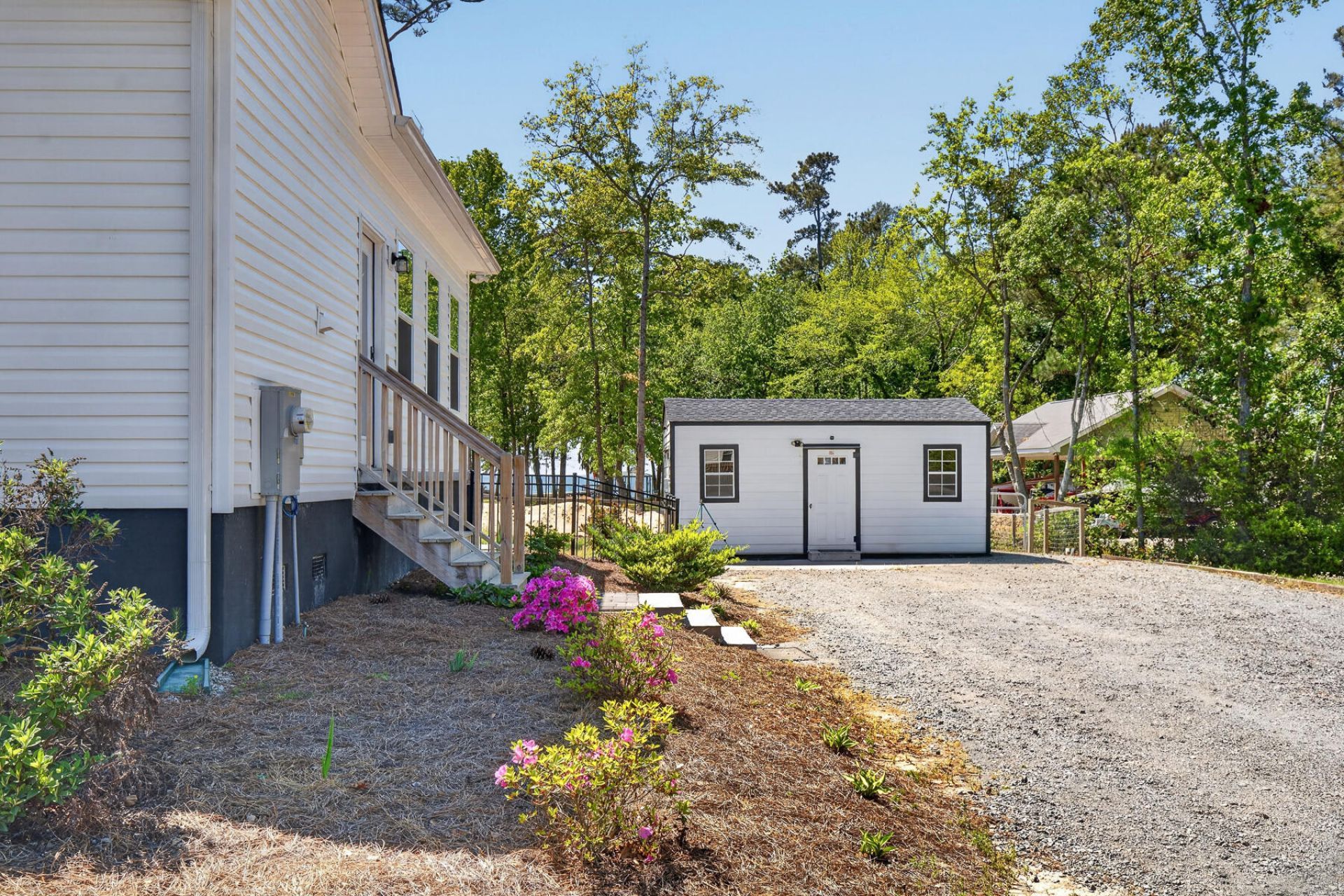 505 Butter Road Photo 25