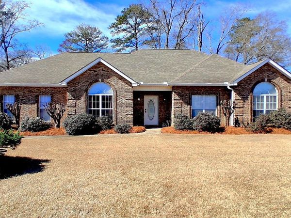 204 Mitculler Court, Kathleen, GA 31047