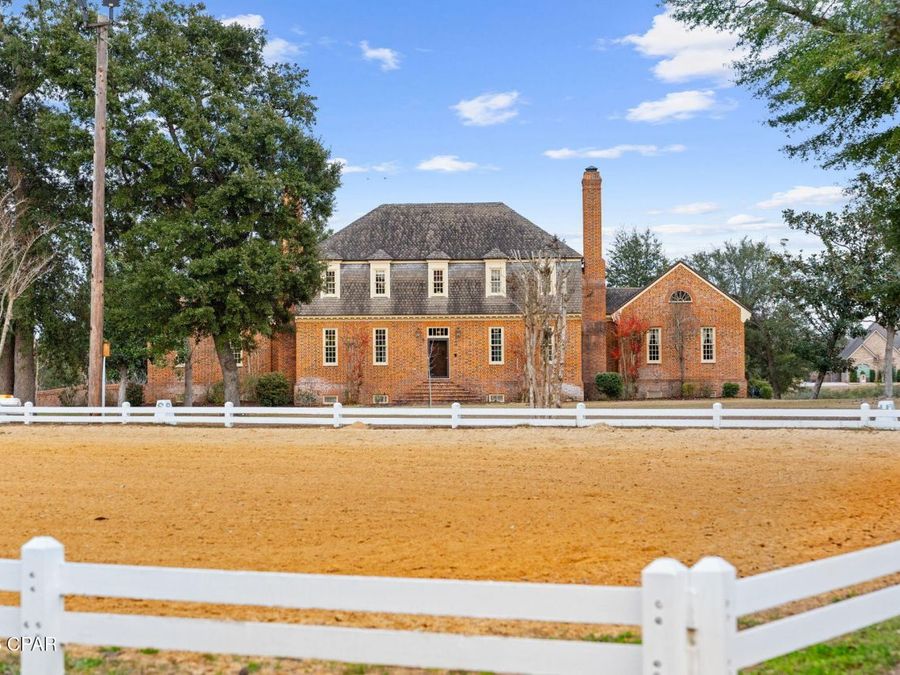 Property Image 100