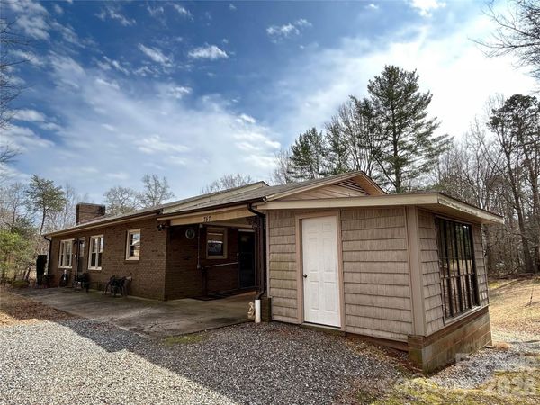 757 Carrigan Road, Taylorsville, NC 28681