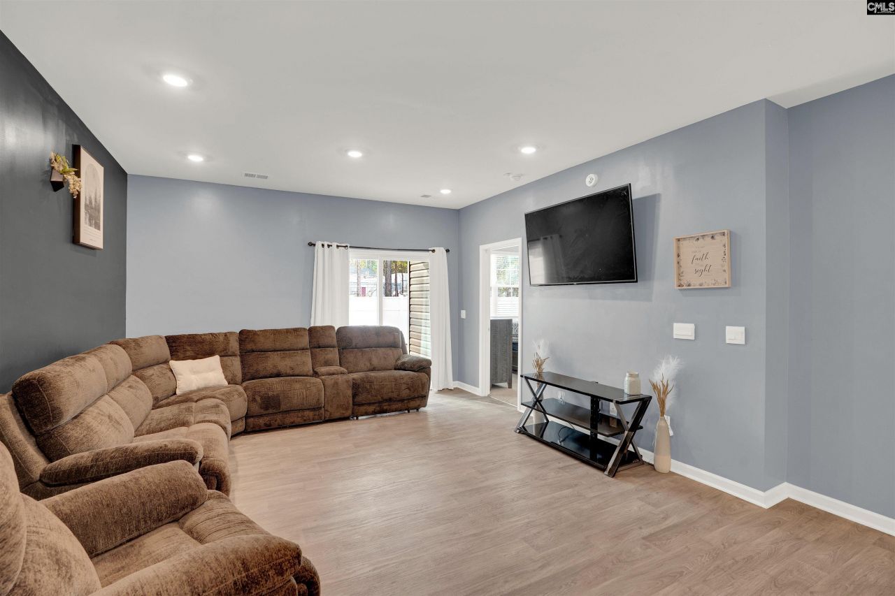 27a Beechnut Street  Photo 11