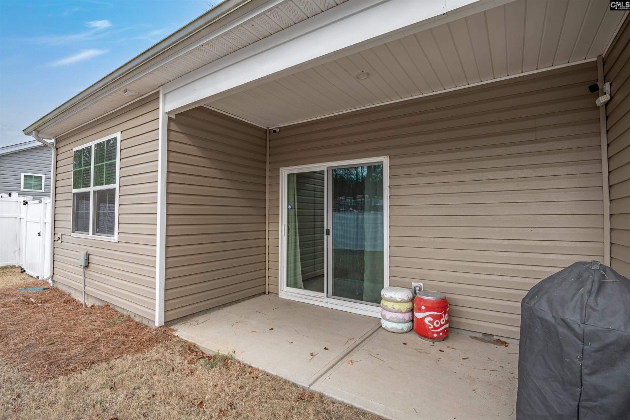 27a Beechnut Street Photo 32