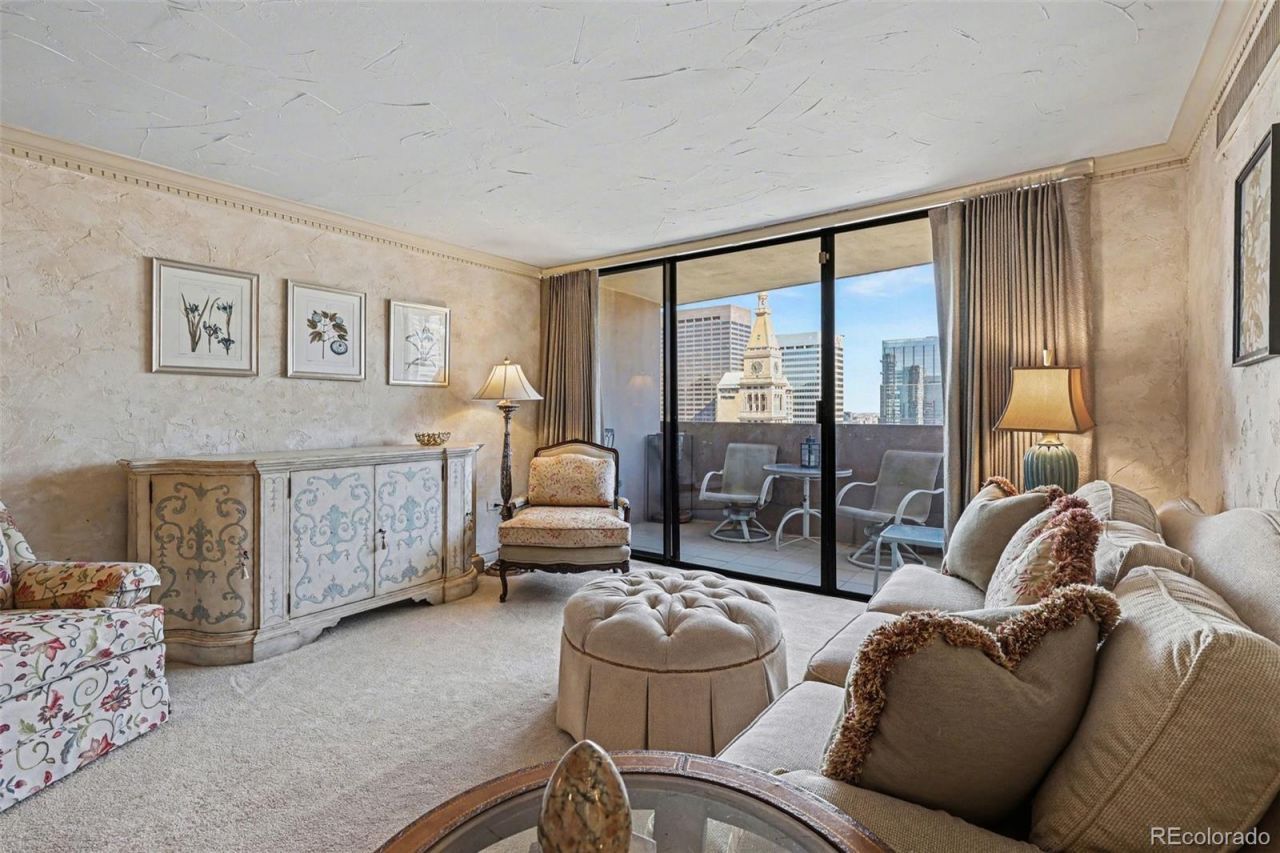 1020 15th Street, Unit 21J, Denver, CO 80202 Main Photo