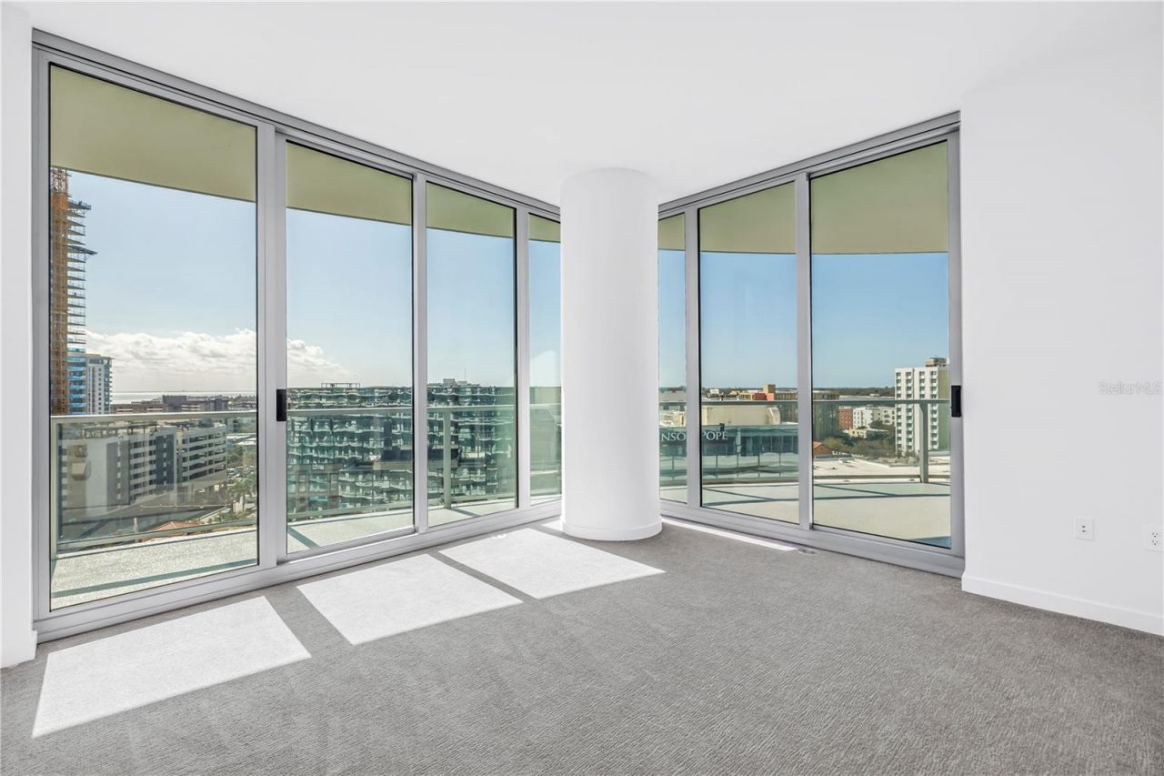 400 Central Avenue, Unit 1001, Saint Petersburg, FL 33701 Photo