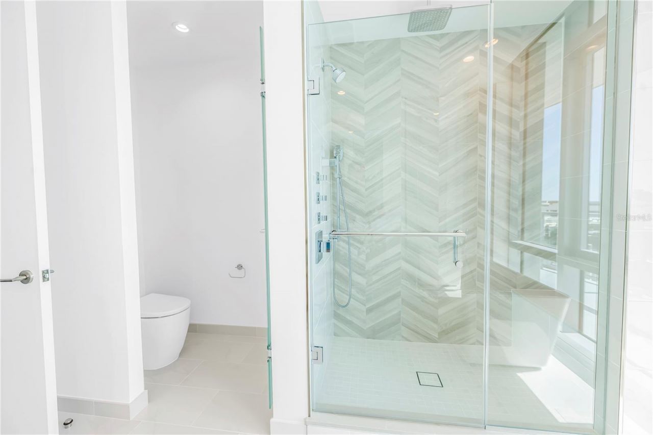 400 Central Avenue, Unit 1001, Saint Petersburg, FL 33701 Photo