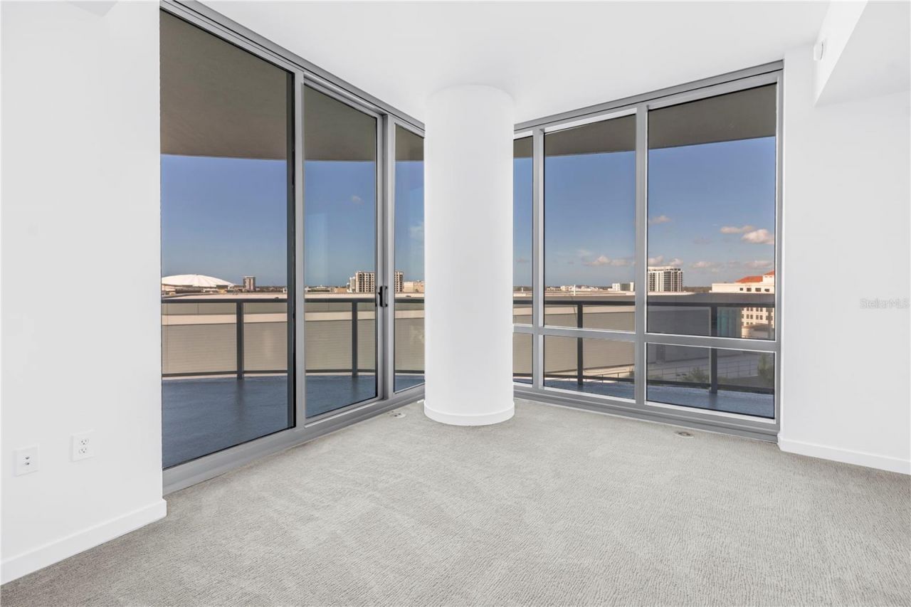 400 Central Avenue, Unit 1001, Saint Petersburg, FL 33701 Photo