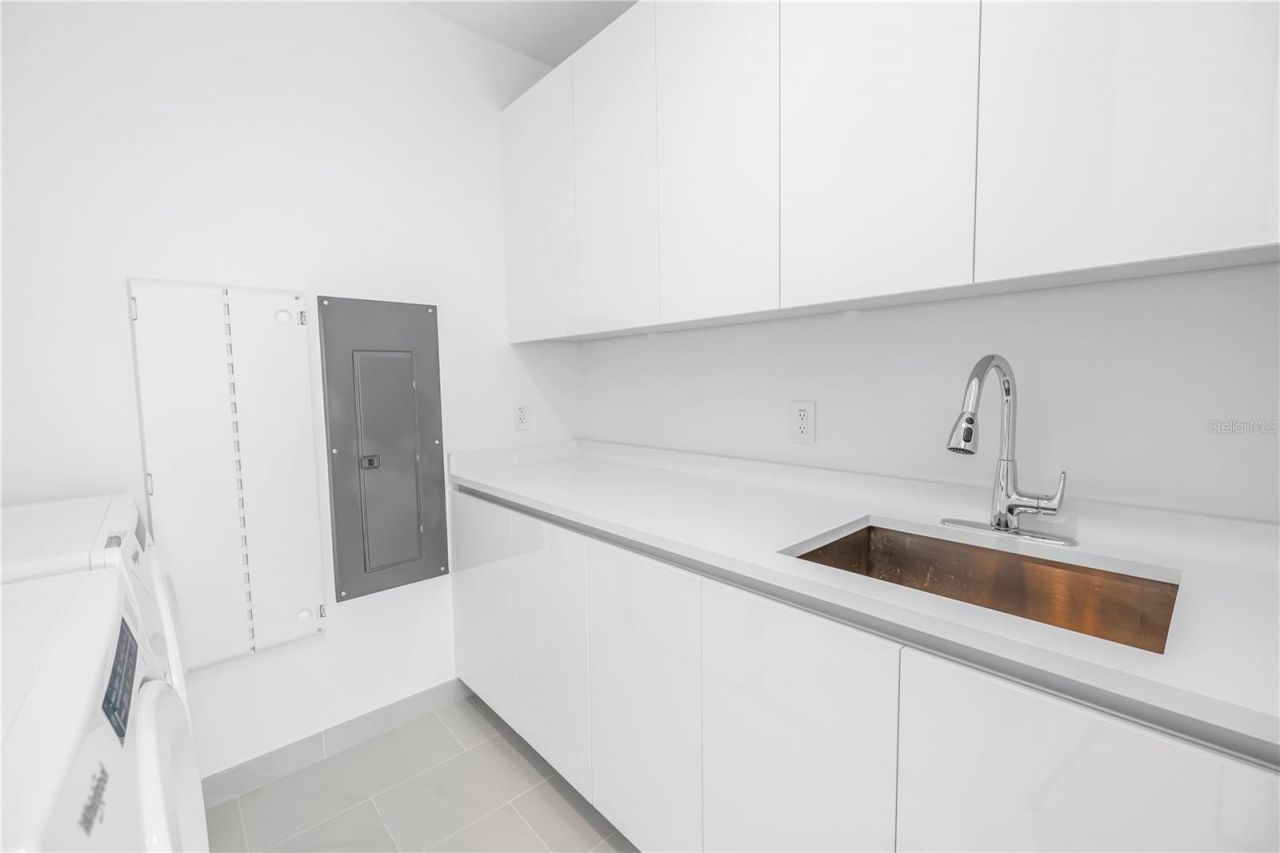 400 Central Avenue, Unit 1001, Saint Petersburg, FL 33701 Photo