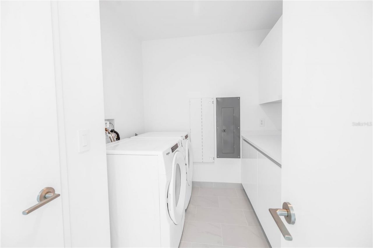 400 Central Avenue, Unit 1001, Saint Petersburg, FL 33701 Photo