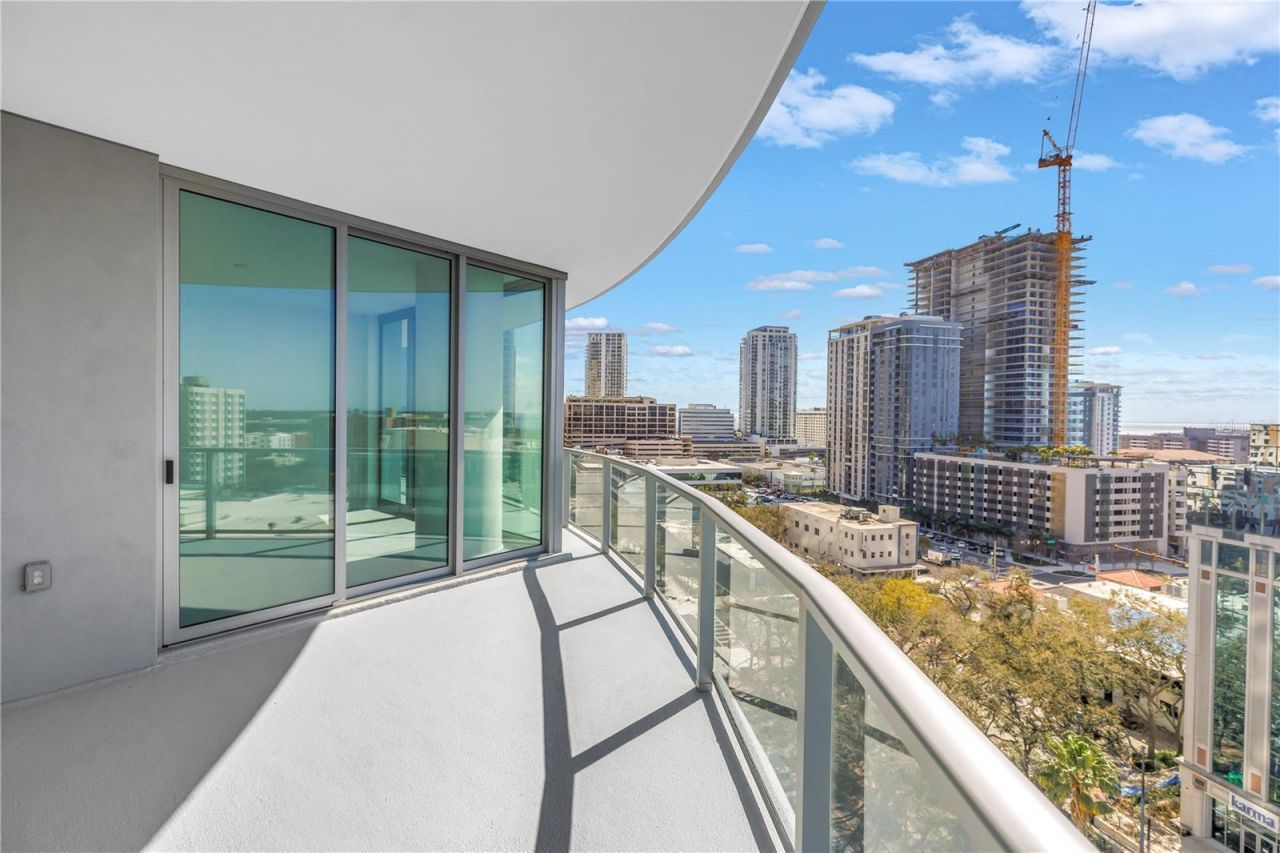 400 Central Avenue, Unit 1001, Saint Petersburg, FL 33701 Photo