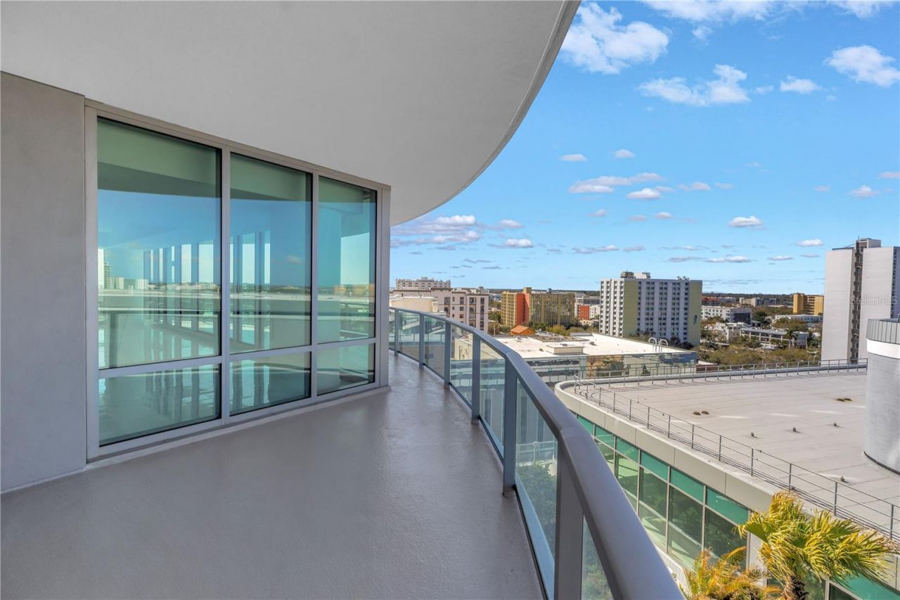 400 Central Avenue, Unit 1001, Saint Petersburg, FL 33701 Photo