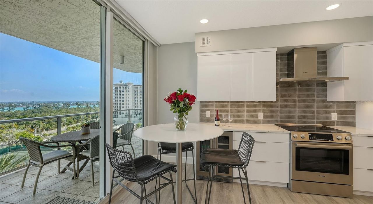 1800 Benjamin Franklin Drive, Unit B708, Sarasota, FL 34236 Photo