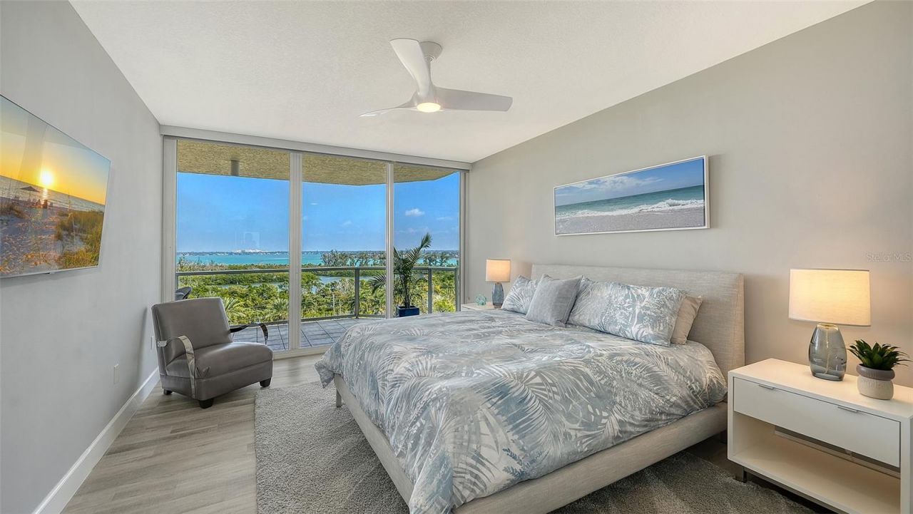 1800 Benjamin Franklin Drive, Unit B708, Sarasota, FL 34236 Photo