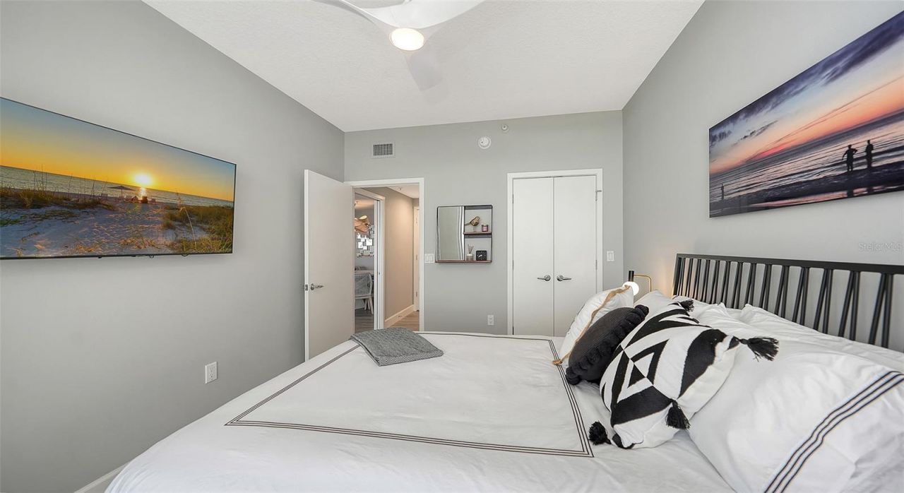 1800 Benjamin Franklin Drive, Unit B708, Sarasota, FL 34236 Photo