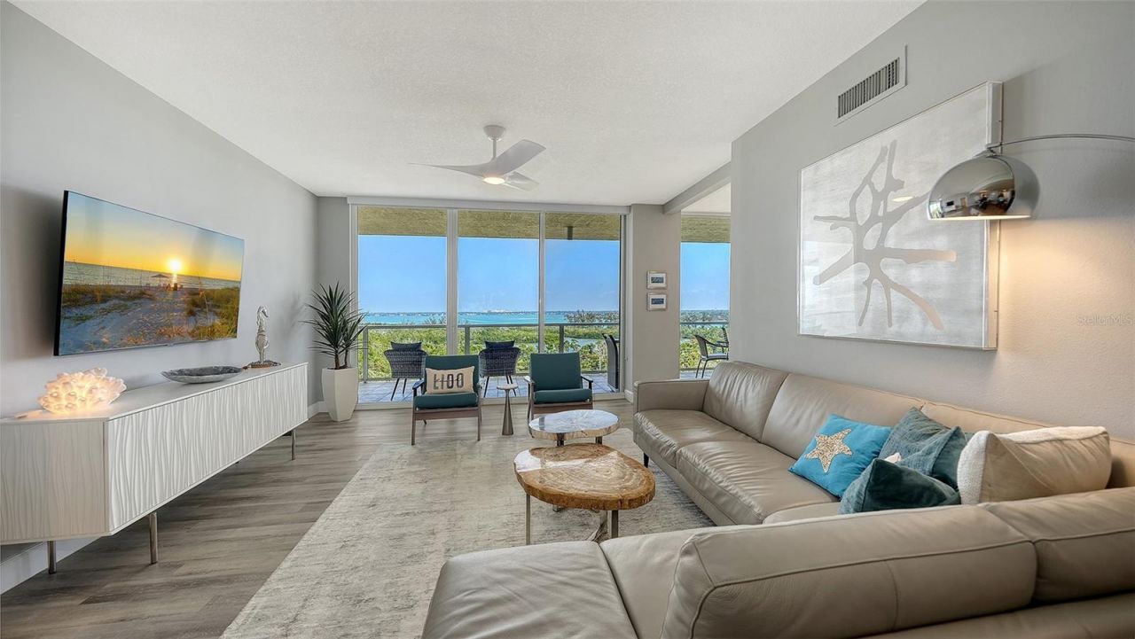 1800 Benjamin Franklin Drive, Unit B708, Sarasota, FL 34236 Photo