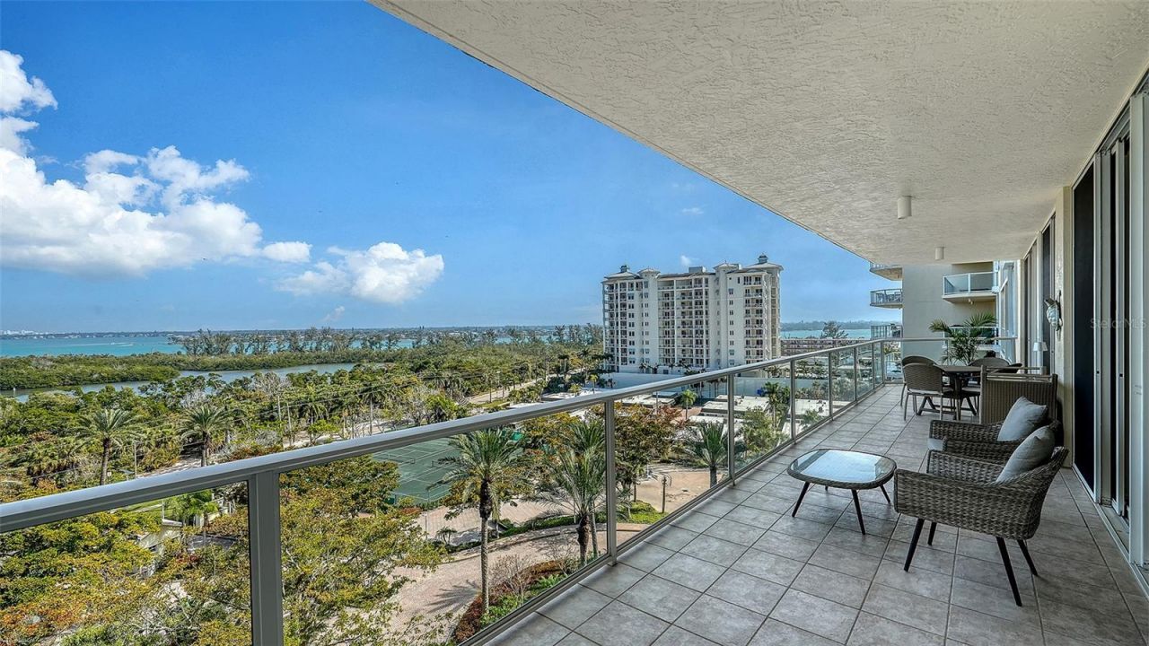 1800 Benjamin Franklin Drive, Unit B708, Sarasota, FL 34236 Photo