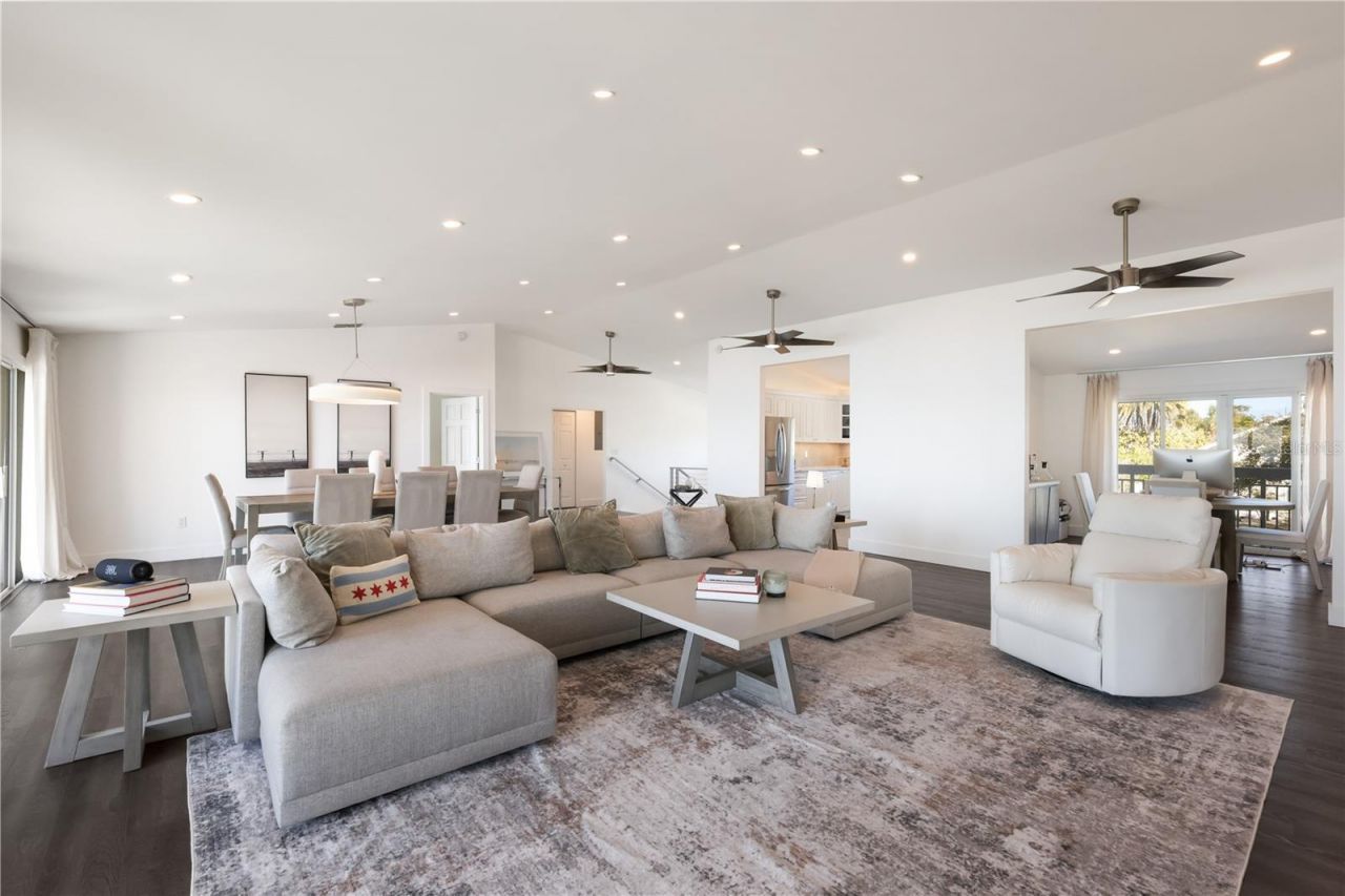 3908 Bayside Drive, Bradenton, FL 34210 Photo