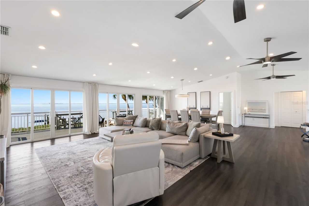 3908 Bayside Drive, Bradenton, FL 34210 Photo