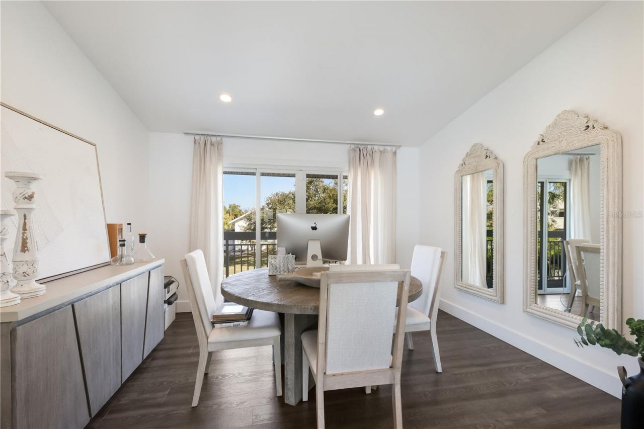 3908 Bayside Drive, Bradenton, FL 34210 Photo