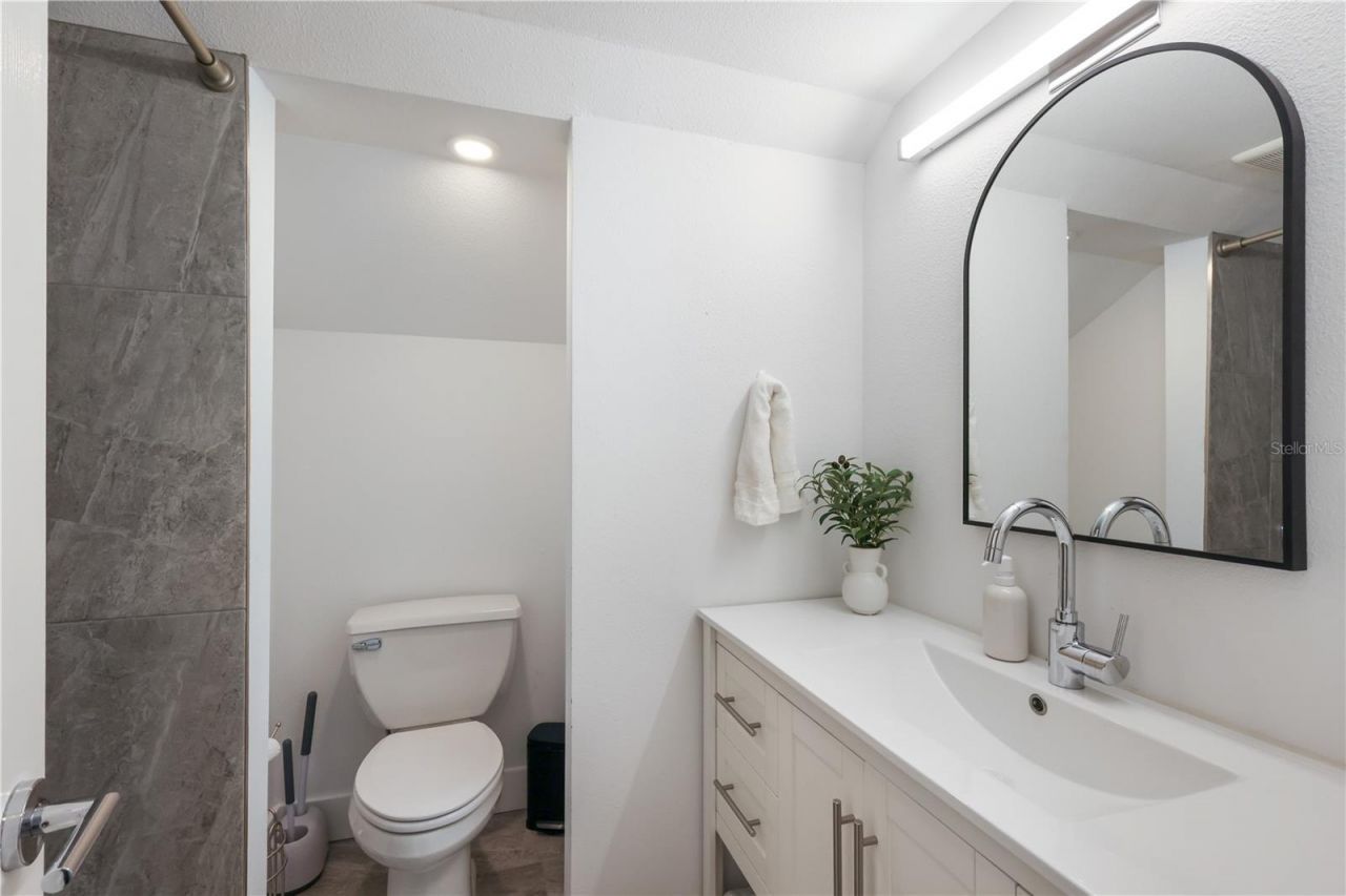 3908 Bayside Drive, Bradenton, FL 34210 Photo