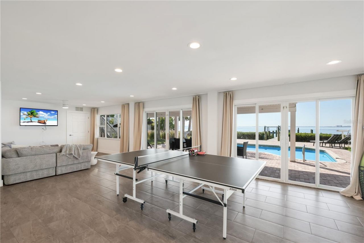 3908 Bayside Drive, Bradenton, FL 34210 Photo