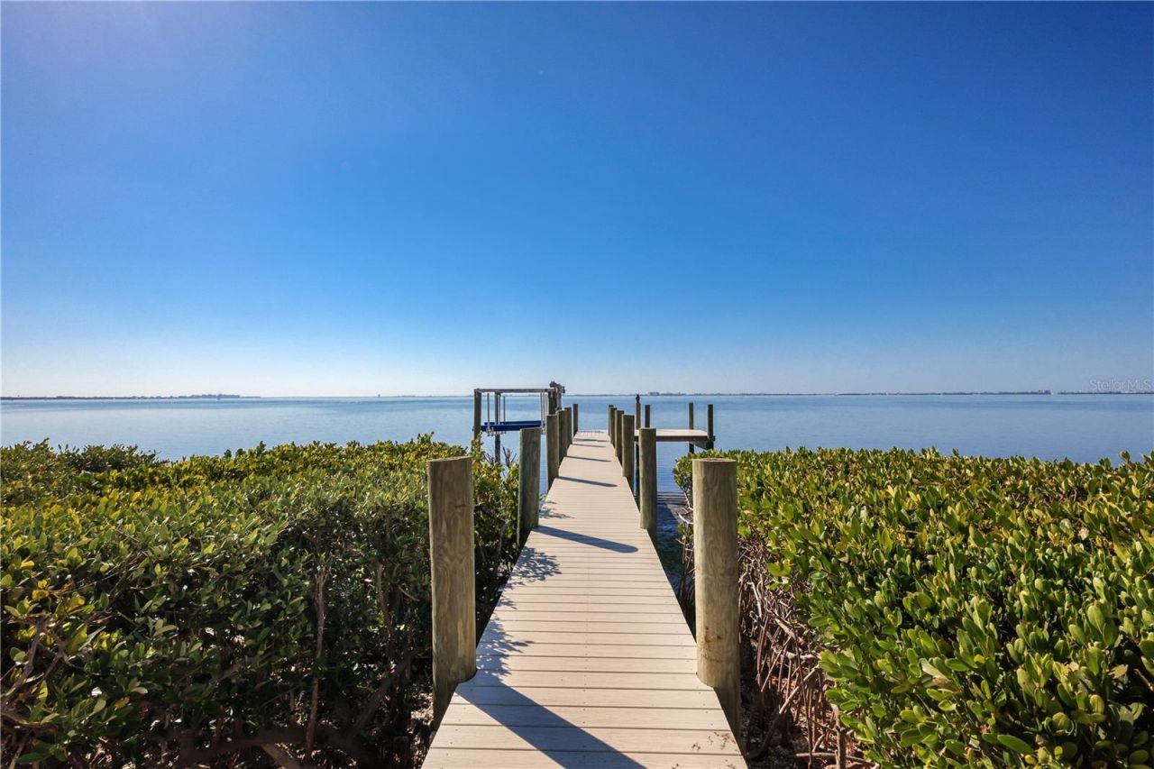 3908 Bayside Drive, Bradenton, FL 34210 Photo