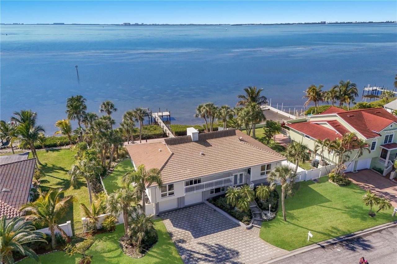 3908 Bayside Drive, Bradenton, FL 34210 Photo