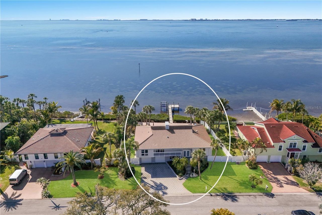 3908 Bayside Drive, Bradenton, FL 34210 Photo