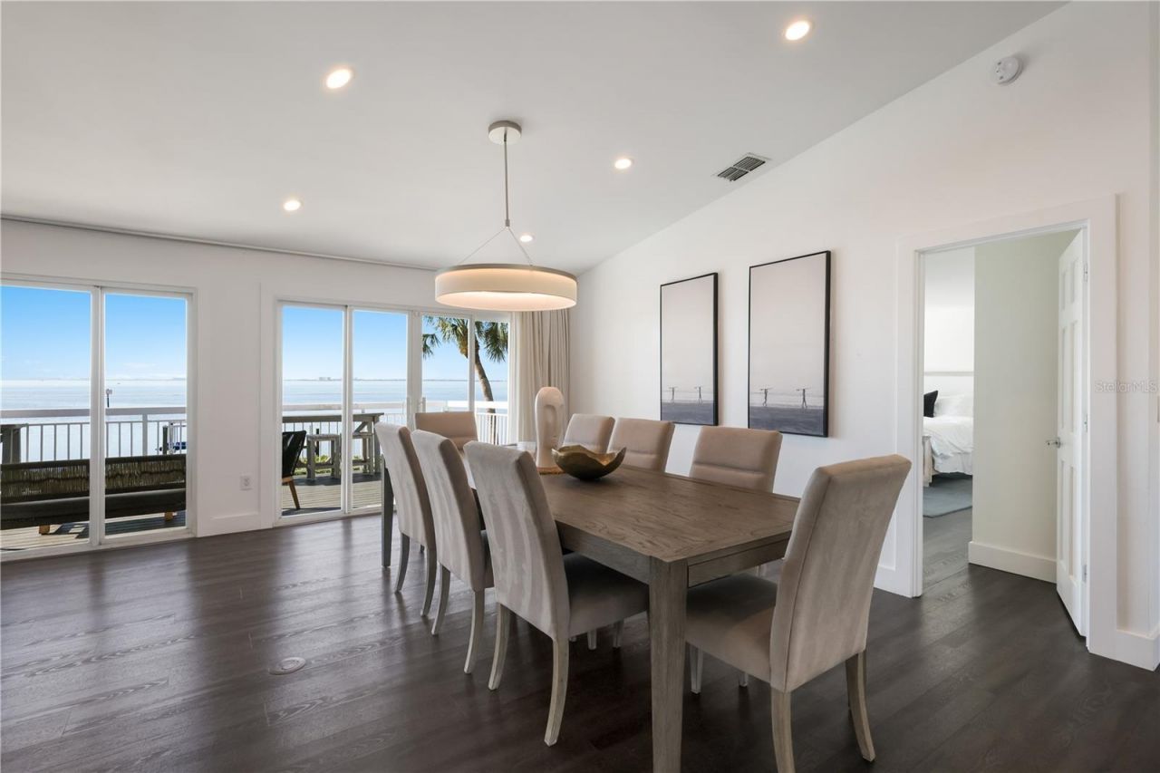 3908 Bayside Drive, Bradenton, FL 34210 Photo