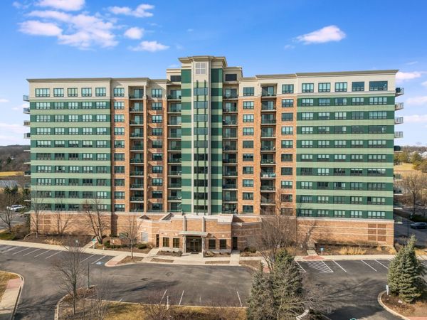 Unit 1202, Woodridge, IL 60517