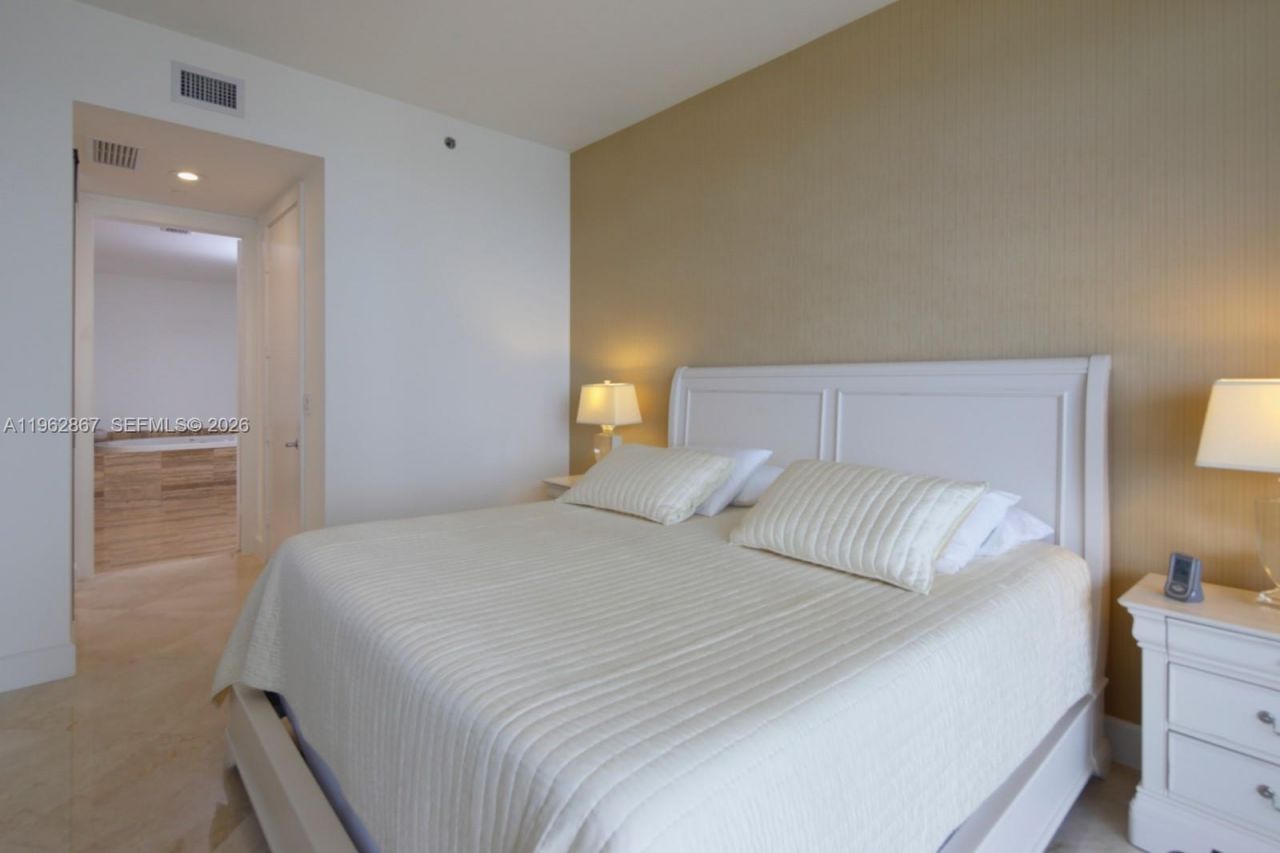 16001 Collins Ave , Unit 2902, Sunny Isles Beach, FL 33160 Photo