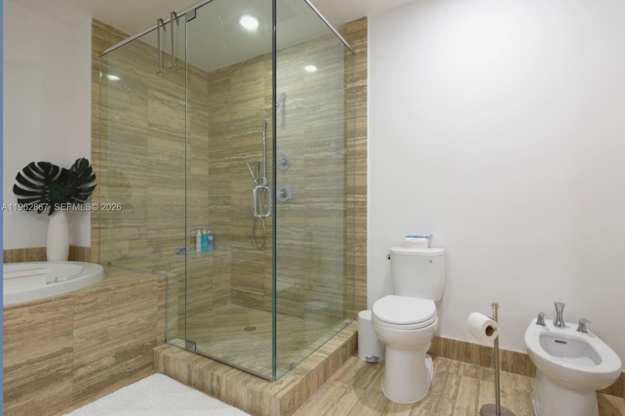 16001 Collins Ave , Unit 2902, Sunny Isles Beach, FL 33160 Photo